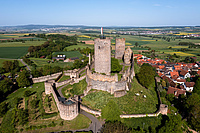 Burgruine Münzenberg von oben (Foto: Michael Leukel)