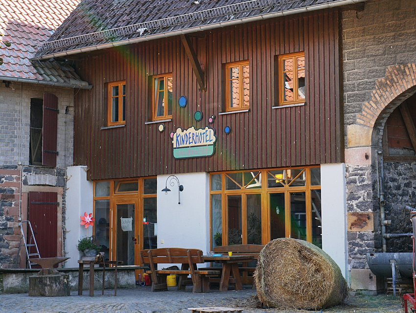 Außenansicht Kinderhotel "Im alten Hof" in Nidda-Wallernhausen