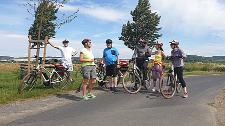 Feierabend-Radgruppe mit Gästeführerin (Foto: Pfannkuche)