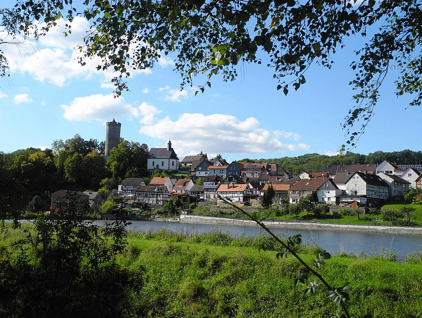 Blick auf die Burganlage in Ortenberg-Lißberg (Foto: Elsass)